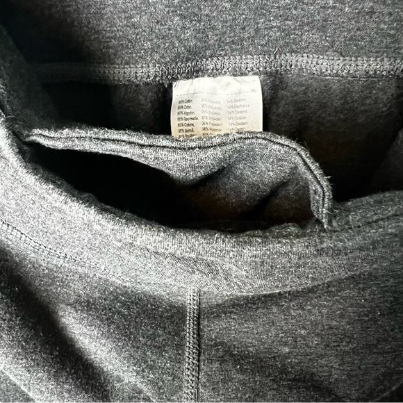 Baleaf - Dark Gray Capri Leggings with Waistband‎ Pocket - Sz. M - Picture 5 of 5